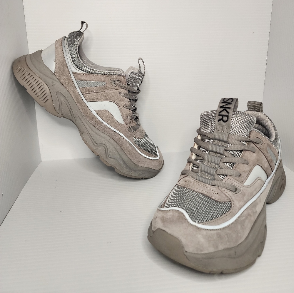 SNKR Project. 9.5 Grey/Silver